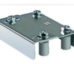 GUIA SUPERIOR AJUSTABLE CON 4 RODILLOS DE 30 MM